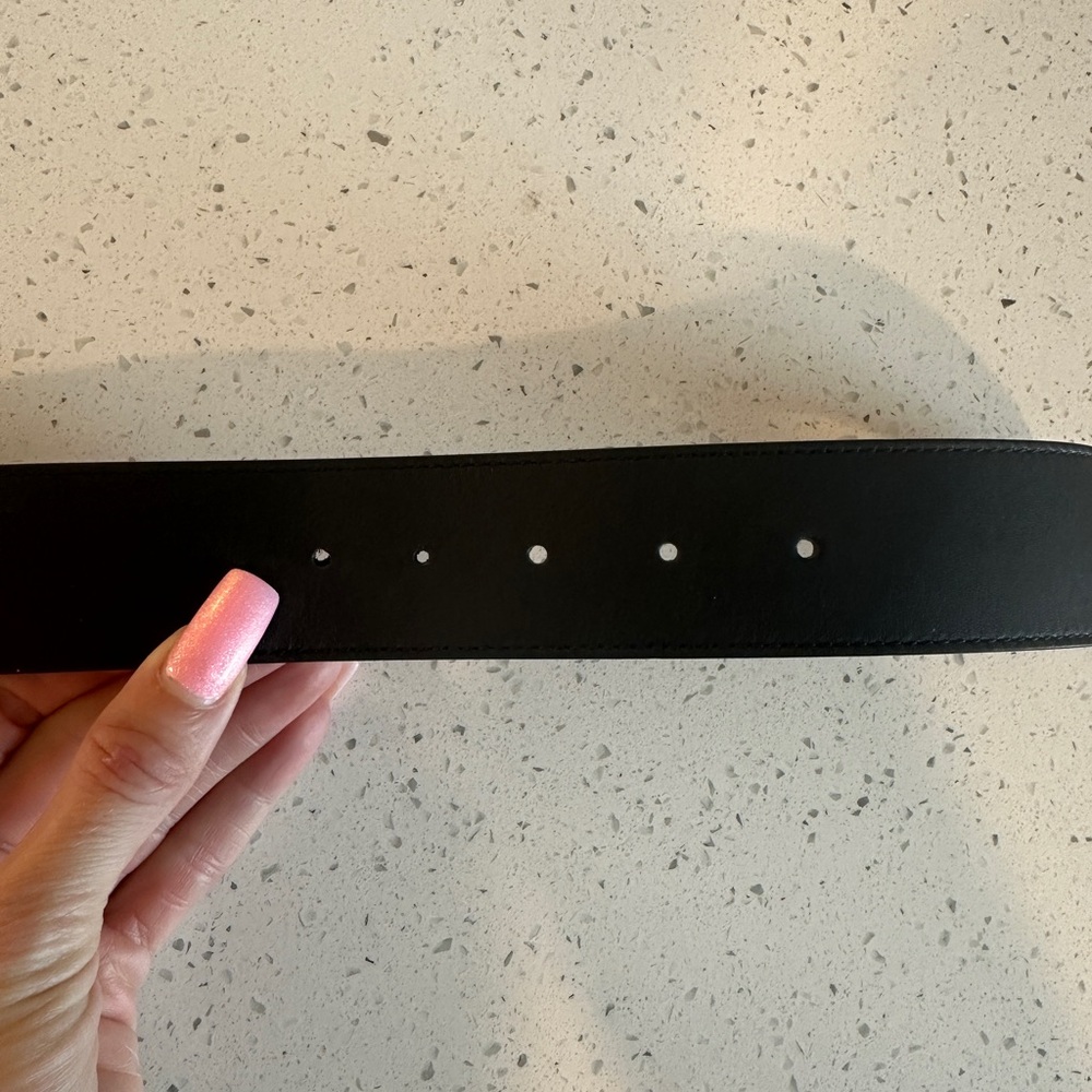 ❌Sold❌ Gorgeous Large Rhinestone GUCCI logo belt size 36 - Picture 3 of 6
